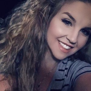 Meet your Posher, Cynthia